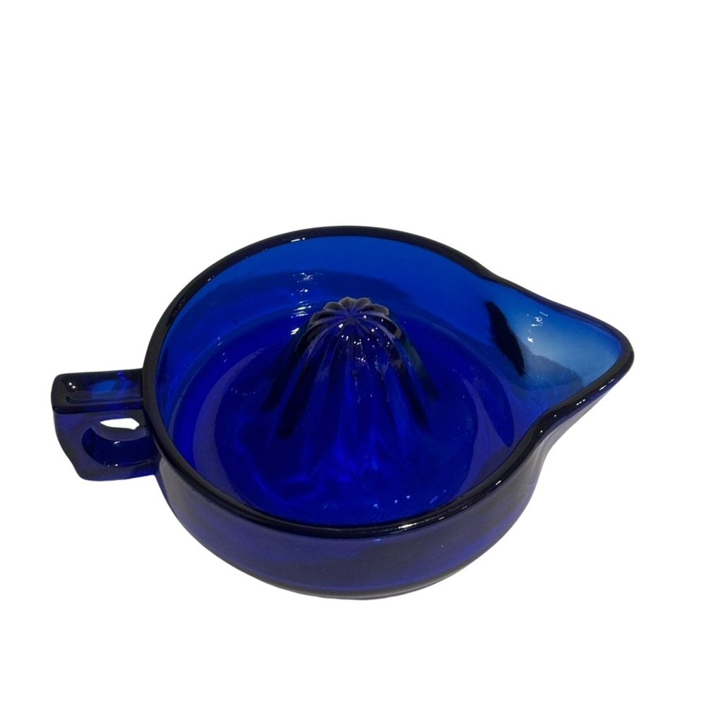 Cobalt Citrus Juicer